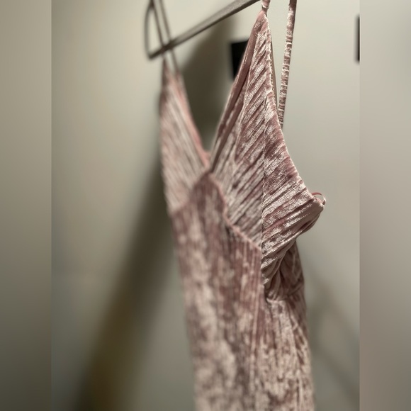 NYE crushed velvet midi dress - Picture 9 of 13